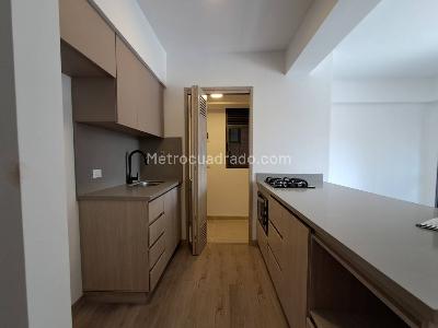 Apartamento de 3 alcobas en arriendo en Ciudad Del Rio, Medellín, 76 m² · foto 2 de 20