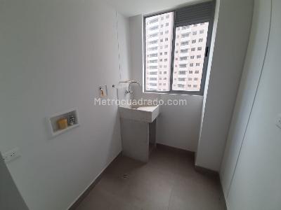 Apartamento de 3 alcobas en venta en San Jose Obrero, Bello, 75 m² · foto 13 de 18