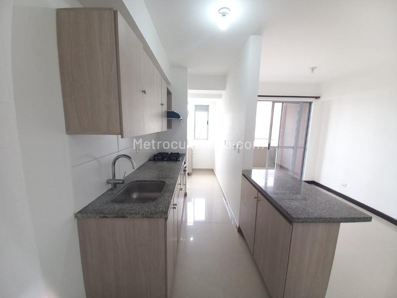3BR Apartment in Niquia (60 m²) - 2
