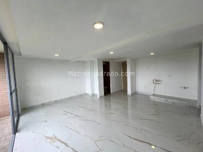 Apartamento de 3 alcobas en venta en Barro Blanco, Rionegro, 87 m² · foto 3 de 18