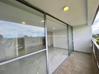 Apartamento de 3 alcobas en venta en Barro Blanco, Rionegro, 87 m² · foto 4 de 18