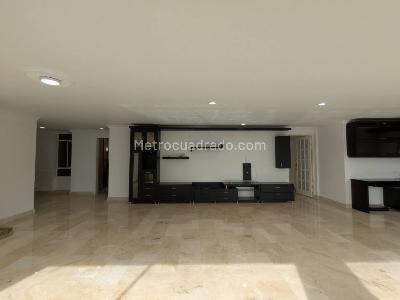 Apartamento en venta en El Tesoro, Medellín · foto 3 de 17