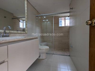 Apartamento en venta en El Tesoro, Medellín · foto 14 de 17