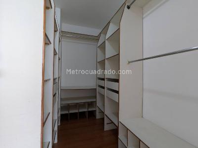 Apartamento en venta en El Tesoro, Medellín · foto 16 de 17