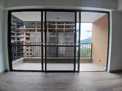 Apartamento en arriendo en Ciudad Del Rio, Medellín · foto 3 de 20
