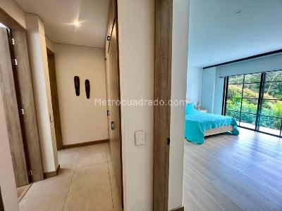 Casa de 3 alcobas en venta en Llano Grande, Rionegro, 236 m² · foto 14 de 20