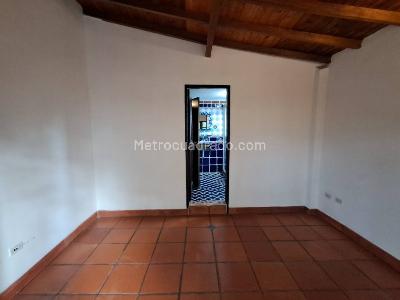 Casa de 5 alcobas en arriendo en Bosques De Zuñiga, Envigado, 280 m² · foto 10 de 20