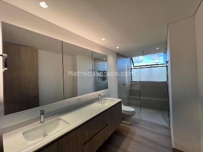 Apartamento de 3 alcobas en venta en Llano Grande, Rionegro, 291 m² · foto 15 de 19