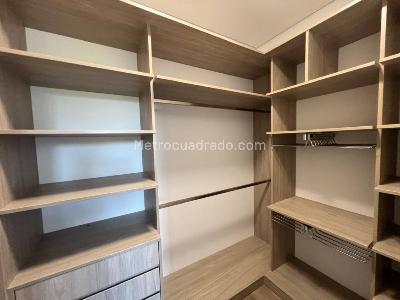 Apartamento de 3 alcobas en venta en Llano Grande, Rionegro, 291 m² · foto 16 de 19