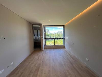 Apartamento de 3 alcobas en venta en Llano Grande, Rionegro, 291 m² · foto 17 de 19