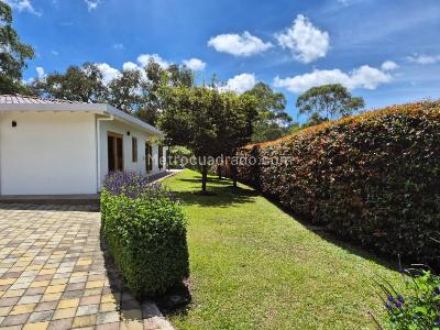Casa de 3 alcobas en venta en Vereda El Tablazo, Rionegro, 222 m² · foto 3 de 20