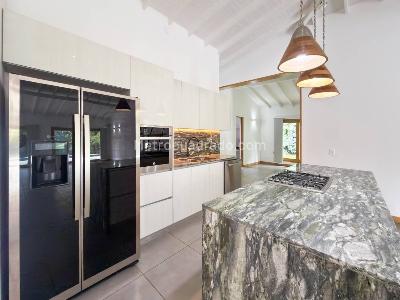 Casa de 3 alcobas en venta en Vereda El Tablazo, Rionegro, 222 m² · foto 14 de 20