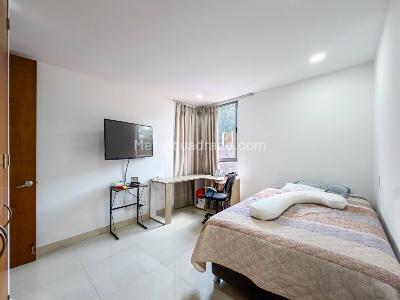 Apartamento de 3 alcobas en venta en Laureles, Medellín, 155 m² · foto 15 de 20