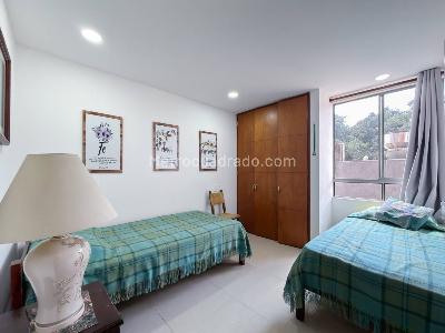 Apartamento de 3 alcobas en venta en Laureles, Medellín, 155 m² · foto 18 de 20