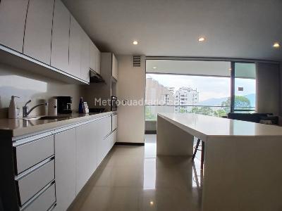 Apartamento de 2 alcobas en arriendo en Castropol, Medellín, 100 m² · foto 4 de 20