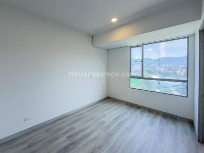 Apartamento en venta en El Poblado, Medellín · foto 8 de 20