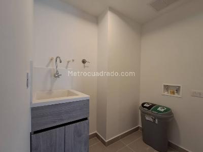 Apartamento de 3 alcobas en arriendo en Ciudad Del Rio, Medellín, 79 m² · foto 3 de 20