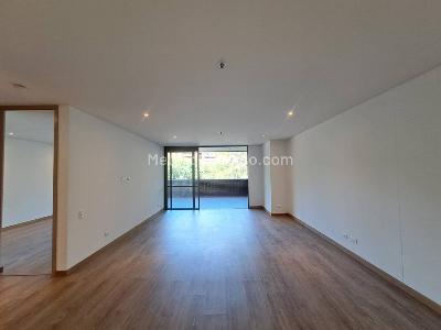 Apartaestudio en arriendo en Loma De Los Gonzalez, Medellín · foto 4 de 17