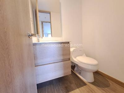 Apartaestudio en arriendo en Loma De Los Gonzalez, Medellín · foto 6 de 17