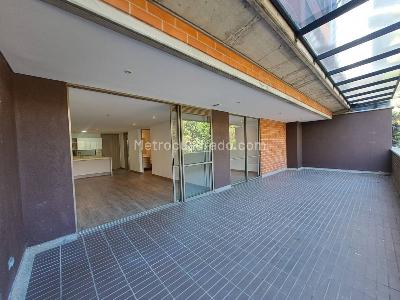 Apartaestudio en arriendo en Loma De Los Gonzalez, Medellín · foto 9 de 17