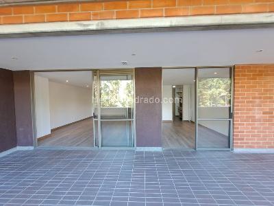Apartaestudio en arriendo en Loma De Los Gonzalez, Medellín · foto 16 de 17