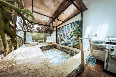 Casa de 4 alcobas en arriendo en El Tesoro, Medellín, 300 m² · foto 11 de 20