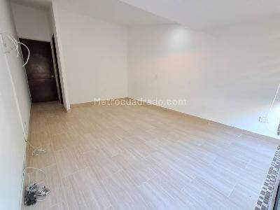 Casa de 4 alcobas en arriendo en El Tesoro, Medellín, 300 m² · foto 12 de 20
