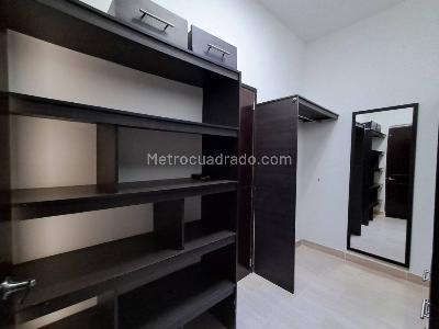 Casa de 4 alcobas en arriendo en El Tesoro, Medellín, 300 m² · foto 18 de 20