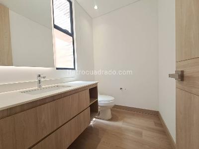 Apartamento de 3 alcobas en arriendo en Llanogrande, Rionegro, 291 m² · foto 3 de 20