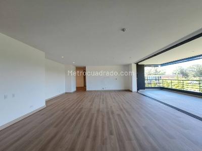 Apartamento de 3 alcobas en arriendo en Llanogrande, Rionegro, 291 m² · foto 4 de 20