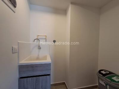 Apartamento de 3 alcobas en arriendo en Ciudad Del Rio, Medellín, 78 m² · foto 2 de 20