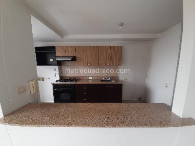 Apartamento de 2 alcobas en arriendo en Ciudad Del Rio, Medellín, 74 m² · foto 2 de 14