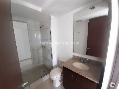 Apartamento de 2 alcobas en arriendo en Ciudad Del Rio, Medellín, 74 m² · foto 8 de 14