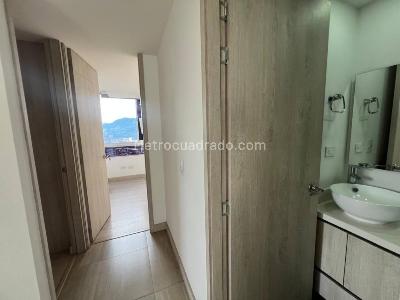 Apartamento en venta en Alto De Las Flores, Sabaneta · foto 12 de 19