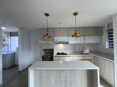 Apartamento en venta en Alto De Las Flores, Sabaneta · foto 5 de 19
