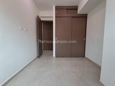 Apartamento de 3 alcobas en venta en San Jose Obrero, Bello, 83 m² · foto 6 de 8