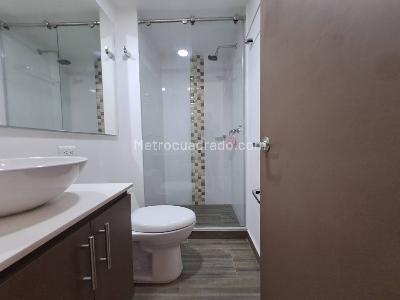 Apartamento de 3 alcobas en venta en San Jose Obrero, Bello, 83 m² · foto 8 de 8