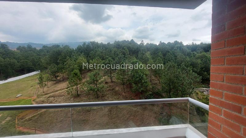 Piso – Bello - Vista 2
