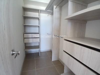 Apartamento de 2 alcobas en arriendo en Ciudad Del Rio, Medellín, 91 m² · foto 12 de 16