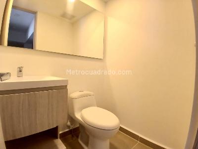 Apartamento de 2 alcobas en arriendo en Ciudad Del Rio, Medellín, 91 m² · foto 8 de 16