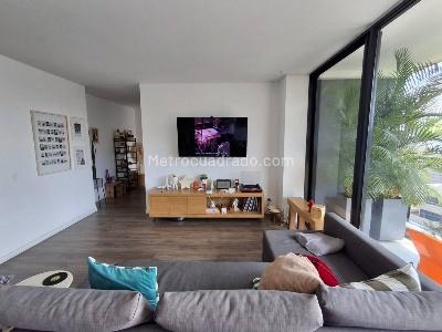 Apartamento en venta en Lalinde, Medellín · foto 3 de 11