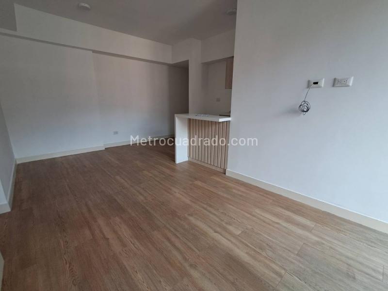 3BR Apartment in Niquia (65 m²) - 2