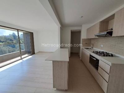 Apartamento de 2 alcobas en venta en San Antonio, Rionegro, 66 m² · foto 2 de 15