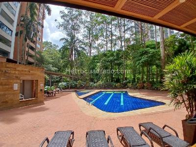 Apartamento de 4 alcobas en venta en Loma De Los Gonzalez, Medellín, 226 m² · foto 19 de 20