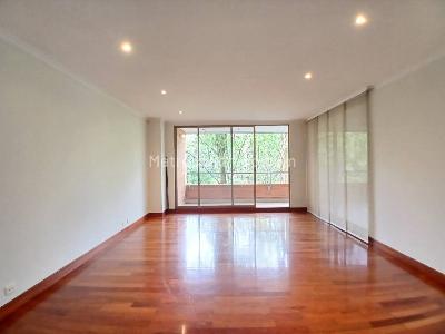 Apartamento de 4 alcobas en venta en Loma De Los Gonzalez, Medellín, 226 m² · foto 4 de 20