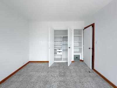 Apartamento de 3 alcobas en venta en Estadio, Medellín, 130 m² · foto 10 de 20