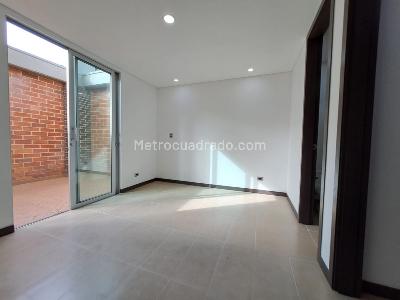 Apartamento de 3 alcobas en arriendo en El Velodromo, Medellín, 135 m² · foto 16 de 18