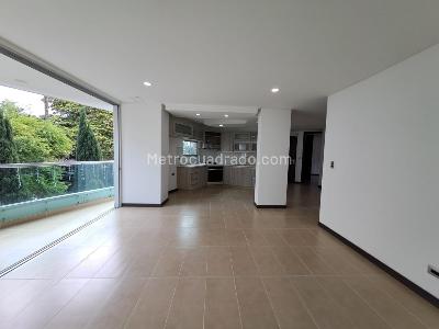 Apartamento de 3 alcobas en arriendo en El Velodromo, Medellín, 135 m² · foto 3 de 18