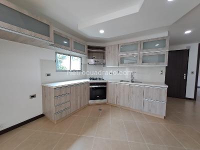 Apartamento de 3 alcobas en arriendo en El Velodromo, Medellín, 135 m² · foto 9 de 18
