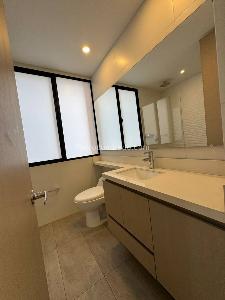 Apartamento en arriendo en Altos Del Poblado, Medellín · foto 7 de 20